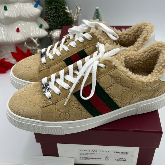 Gucci Shoes - Women’s Gucci ace GG suede sneakers with shearling lining size 39 made in Italy